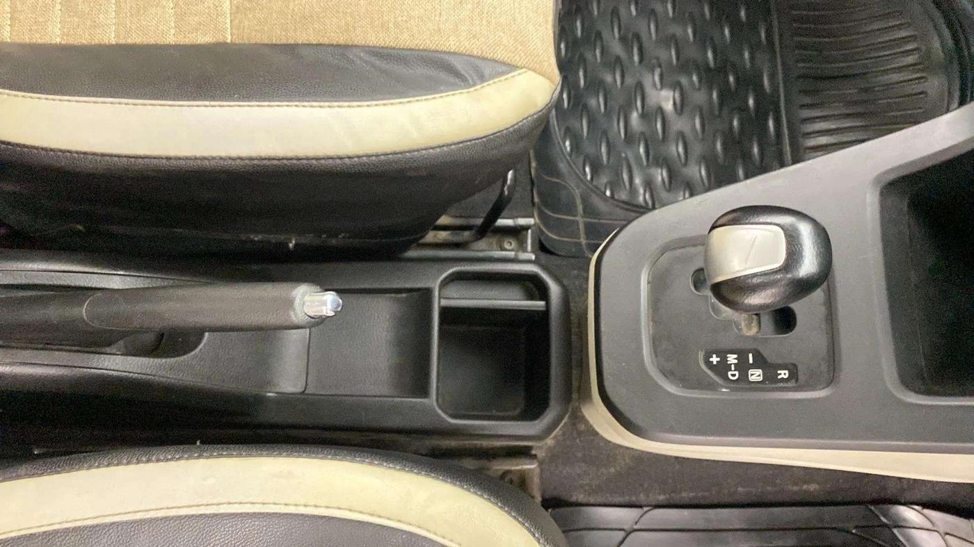2019 Maruti New Wagon-R ZXI 1.2 AMT, Petrol, Automatic, 93,292 km, Gear Lever
