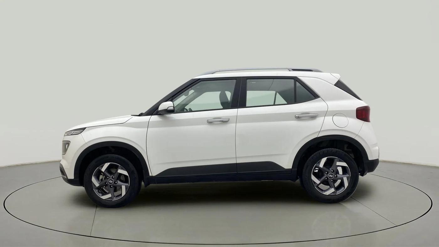 2022 Hyundai VENUE SX 1.5 (O) EXECUTIVE CRDI, Diesel, Manual, 56,285 km, Left Side