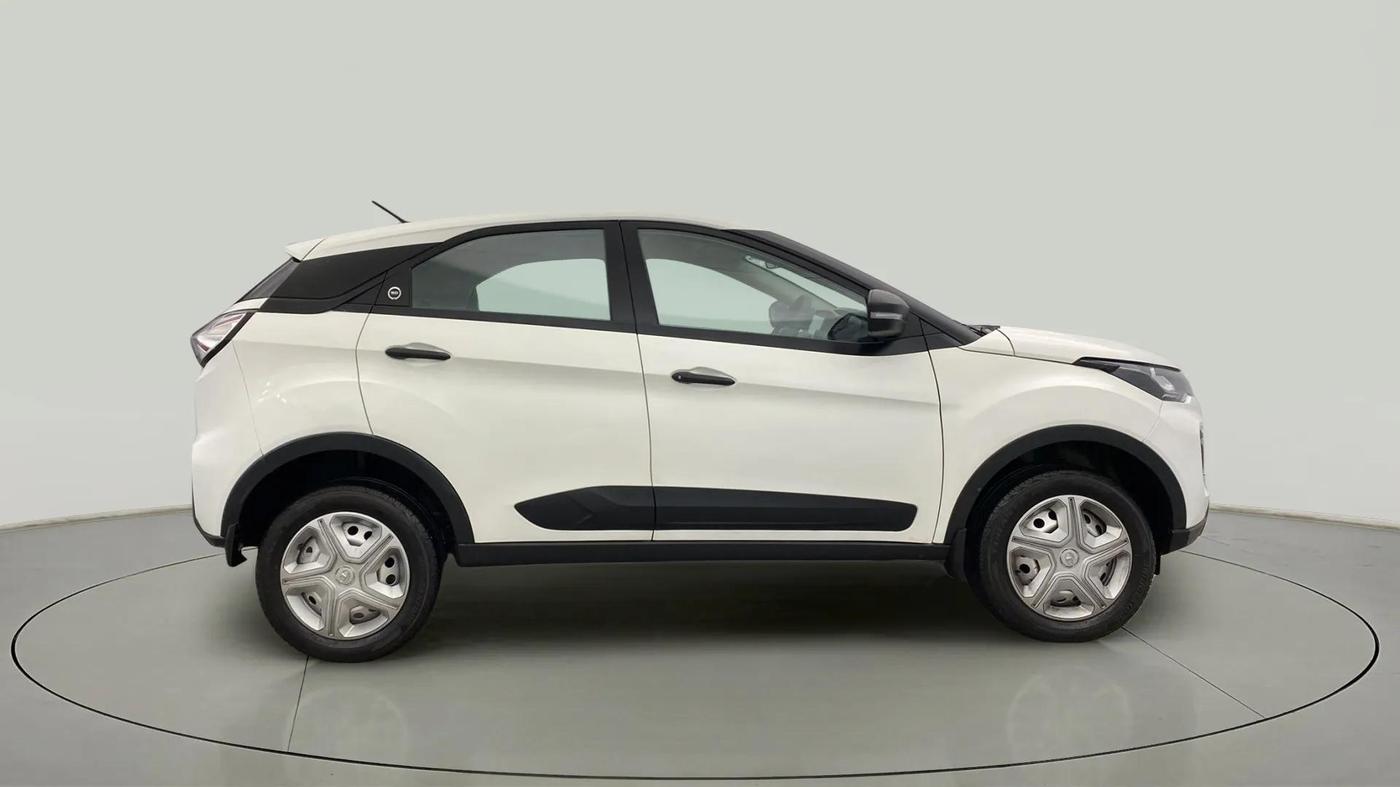2023 Tata NEXON XE PETROL, Petrol, Manual, 8,774 km, Right Side View