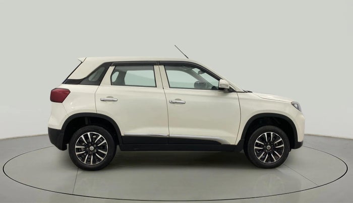 2020 Maruti Vitara Brezza LXI, Petrol, Manual, 27,782 km, Right Side View