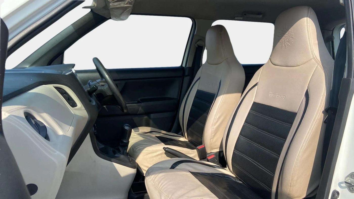 2019 Maruti New Wagon-R LXI CNG 1.0, CNG, Manual, 63,806 km, Right Side Front Door Cabin