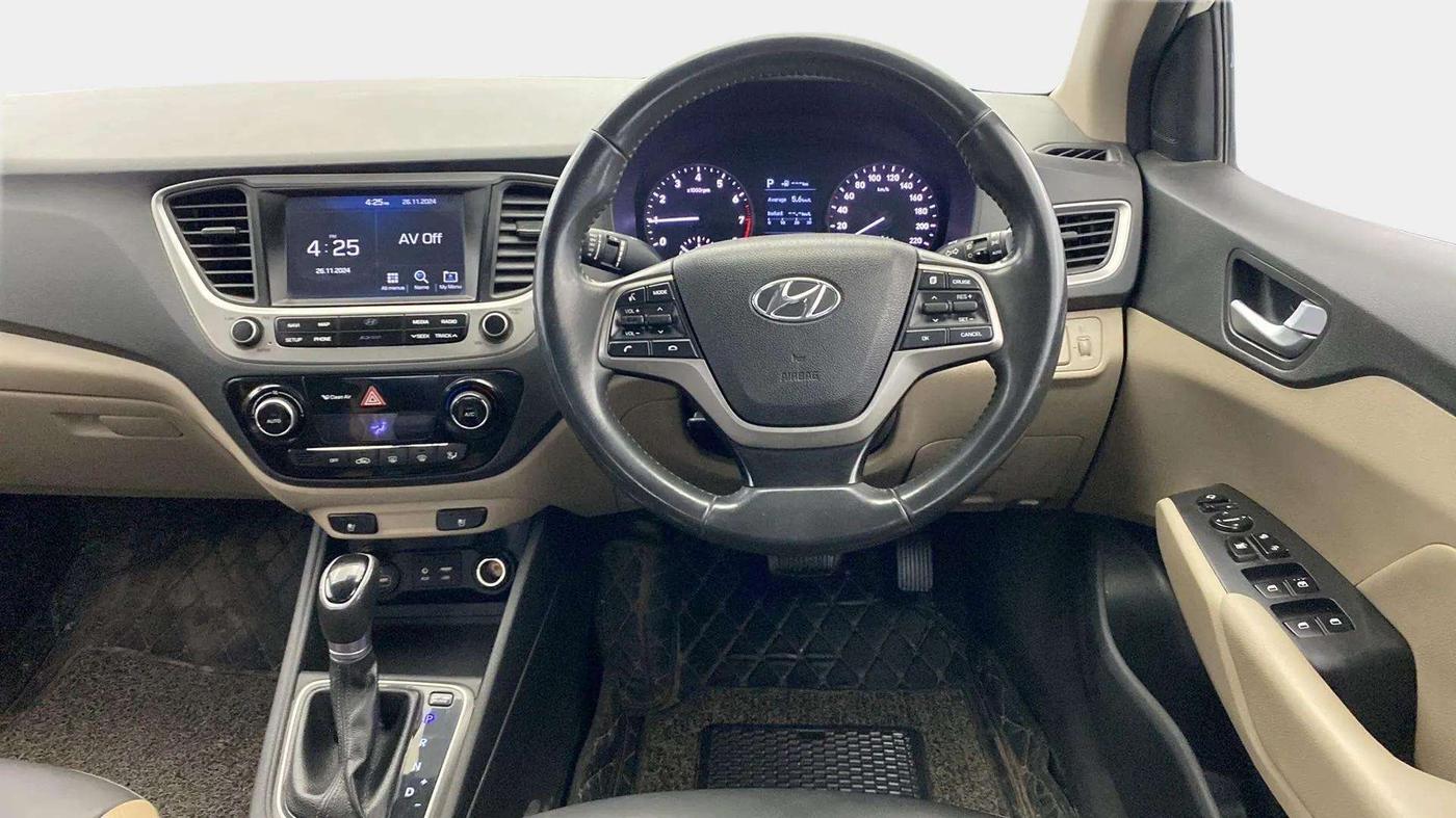 2018 Hyundai Verna 1.6 VTVT SX (O) AT, Petrol, Automatic, 38,696 km, Steering Wheel Close Up