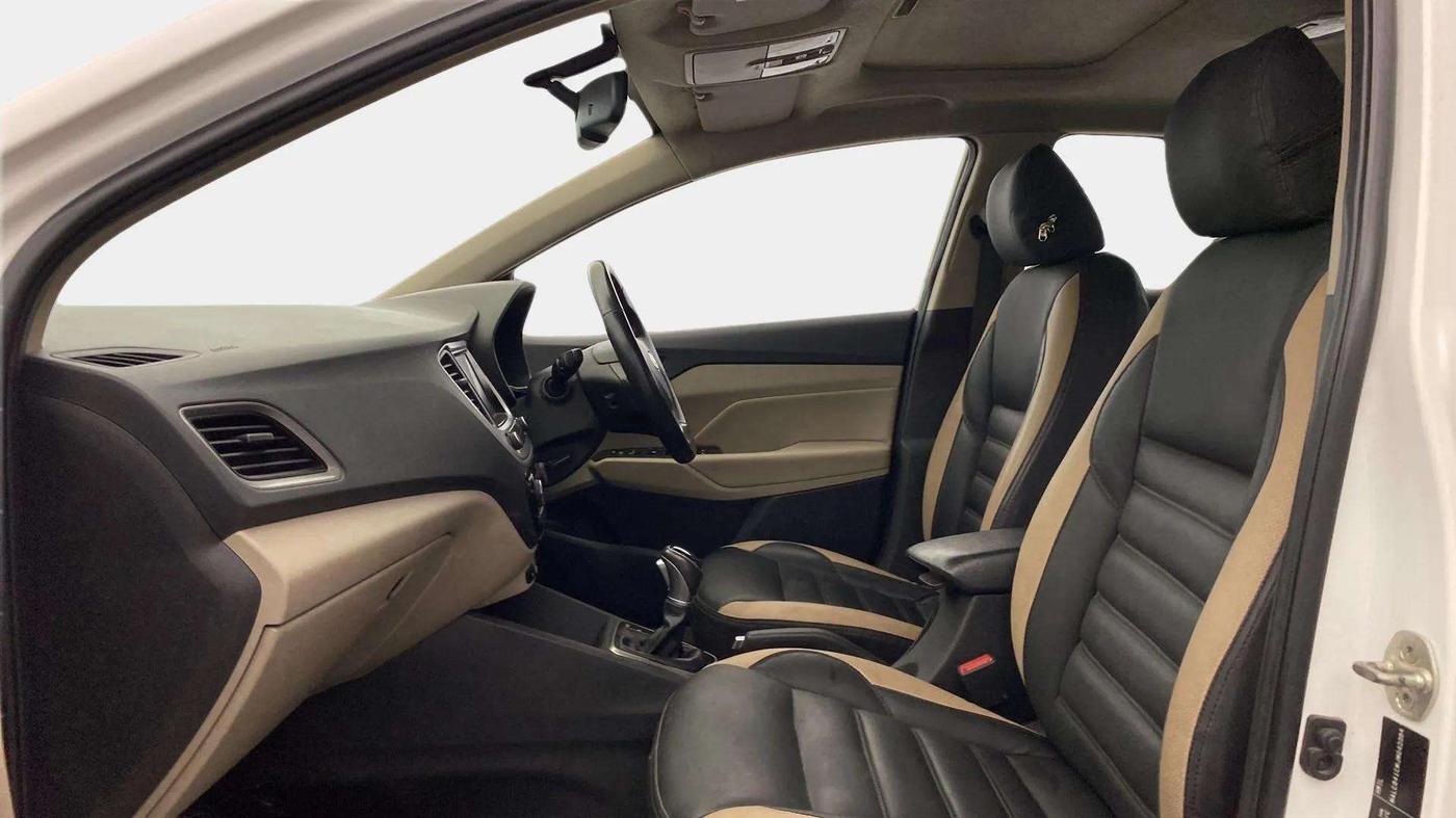 2018 Hyundai Verna 1.6 VTVT SX (O) AT, Petrol, Automatic, 38,696 km, Right Side Front Door Cabin