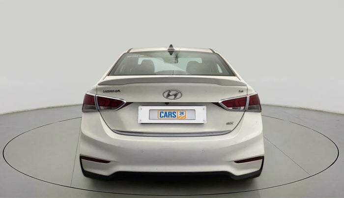 2018 Hyundai Verna 1.6 VTVT SX (O) AT, Petrol, Automatic, 38,607 km, Back/Rear