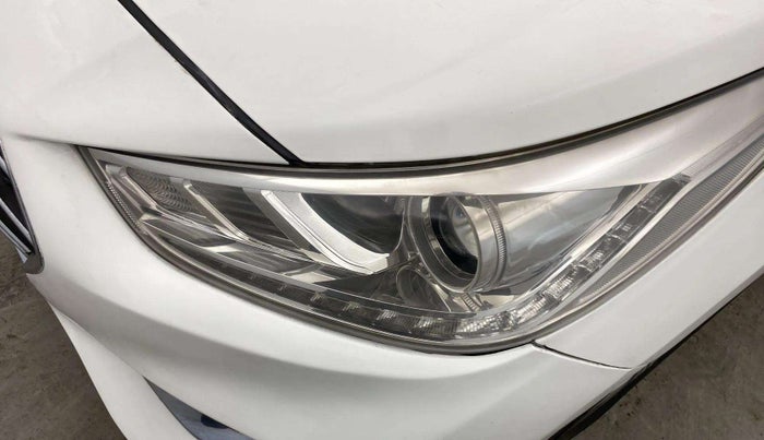 2018 Hyundai Verna 1.6 VTVT SX (O) AT, Petrol, Automatic, 38,607 km, Left headlight - Minor scratches