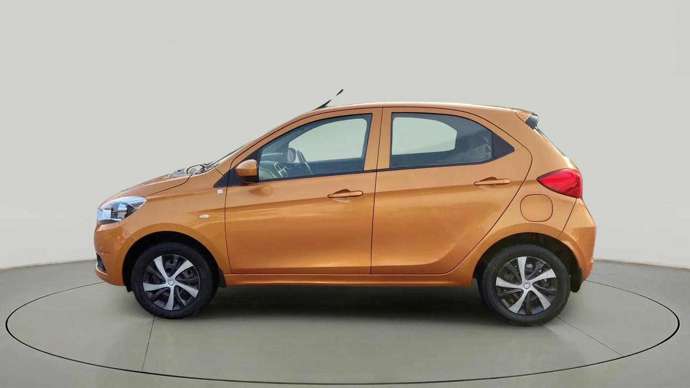 2016 Tata Tiago XT PETROL, Petrol, Manual, 35,364 km, Left Side