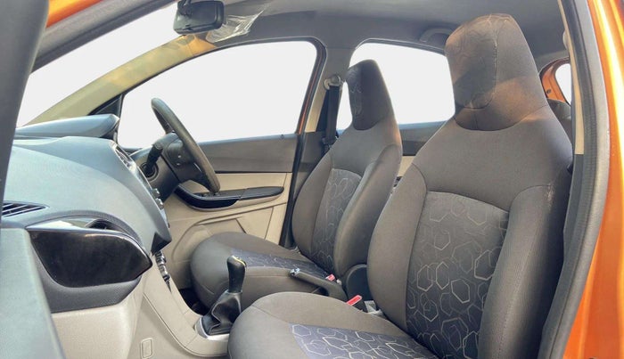 2016 Tata Tiago XT PETROL, Petrol, Manual, 35,364 km, Right Side Front Door Cabin