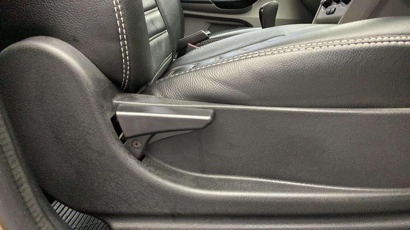 2019 Tata Tiago XM PETROL, Petrol, Manual, 35,027 km, Driver Side Adjustment Panel
