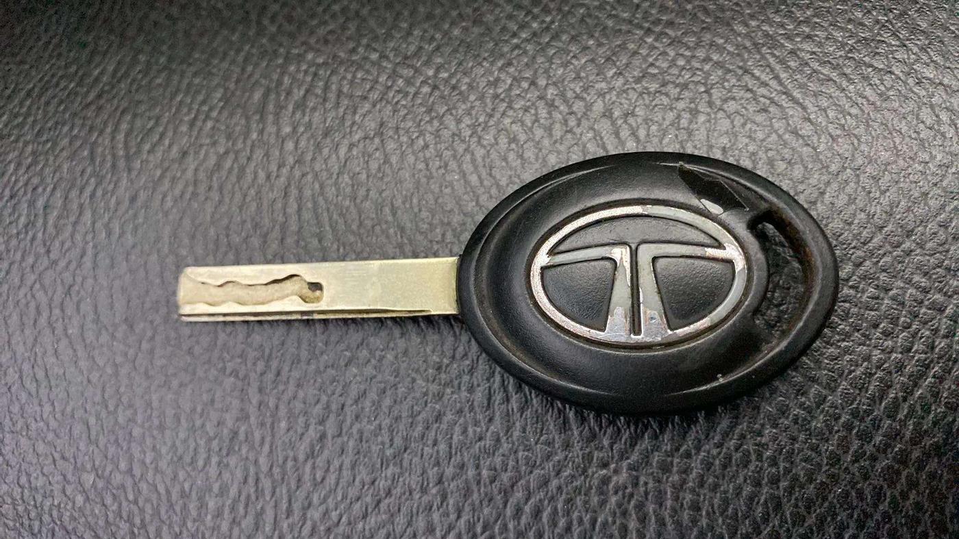 2019 Tata Tiago XM PETROL, Petrol, Manual, 35,027 km, Key Close Up