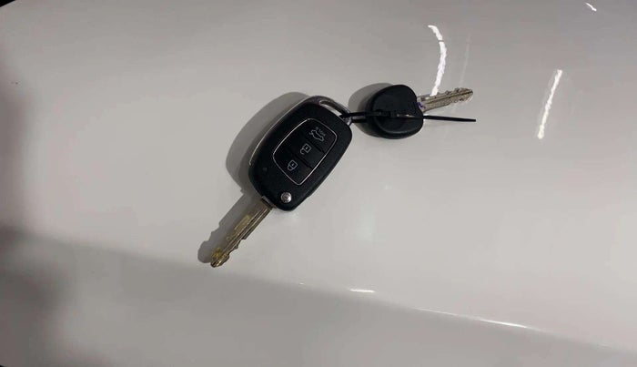 2020 Hyundai GRAND I10 NIOS SPORTZ 1.2 KAPPA VTVT, Petrol, Manual, 10,541 km, Key Close Up