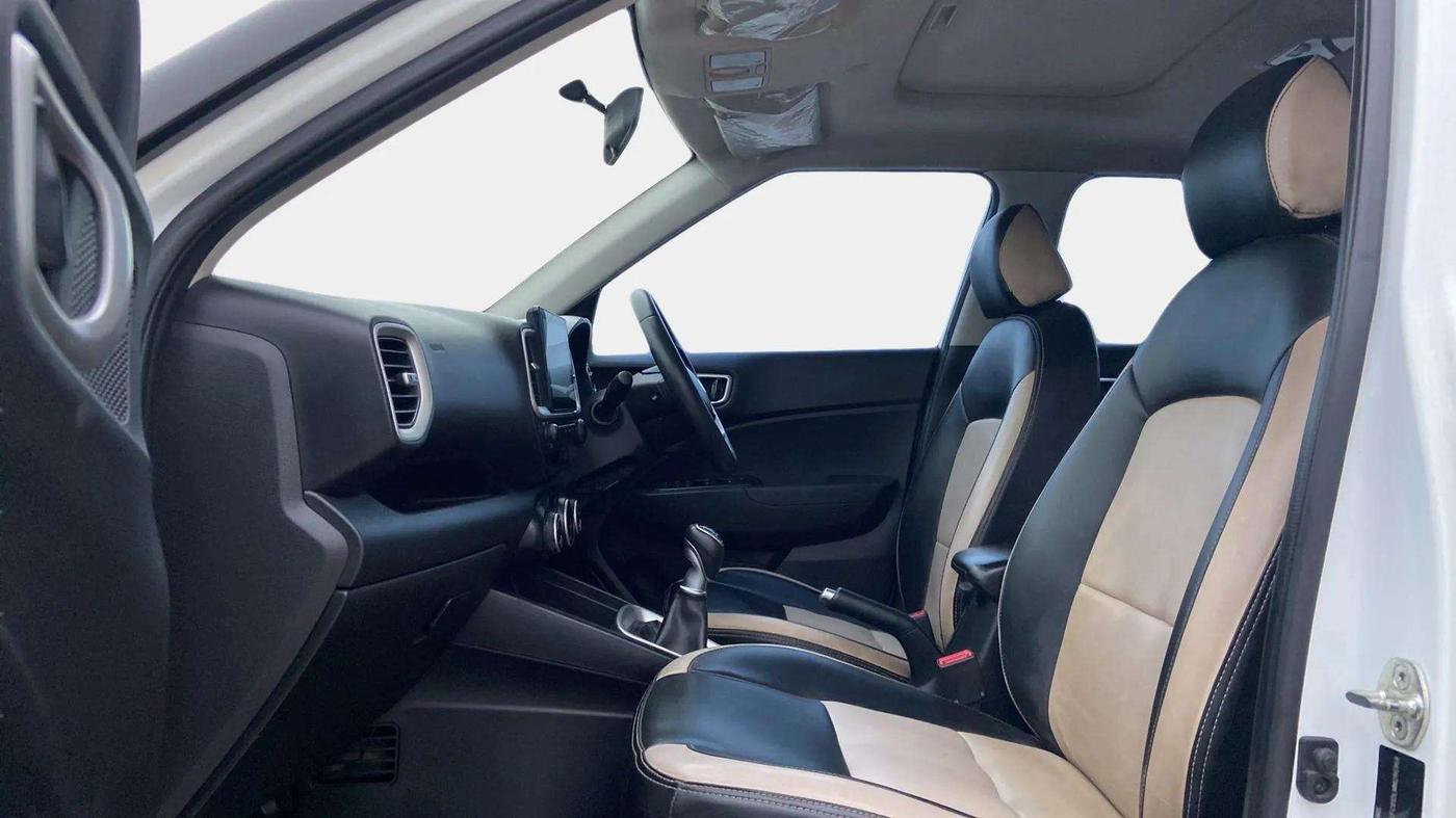 2021 Hyundai VENUE SX 1.5 (O) EXECUTIVE CRDI, Diesel, Manual, 71,607 km, Right Side Front Door Cabin