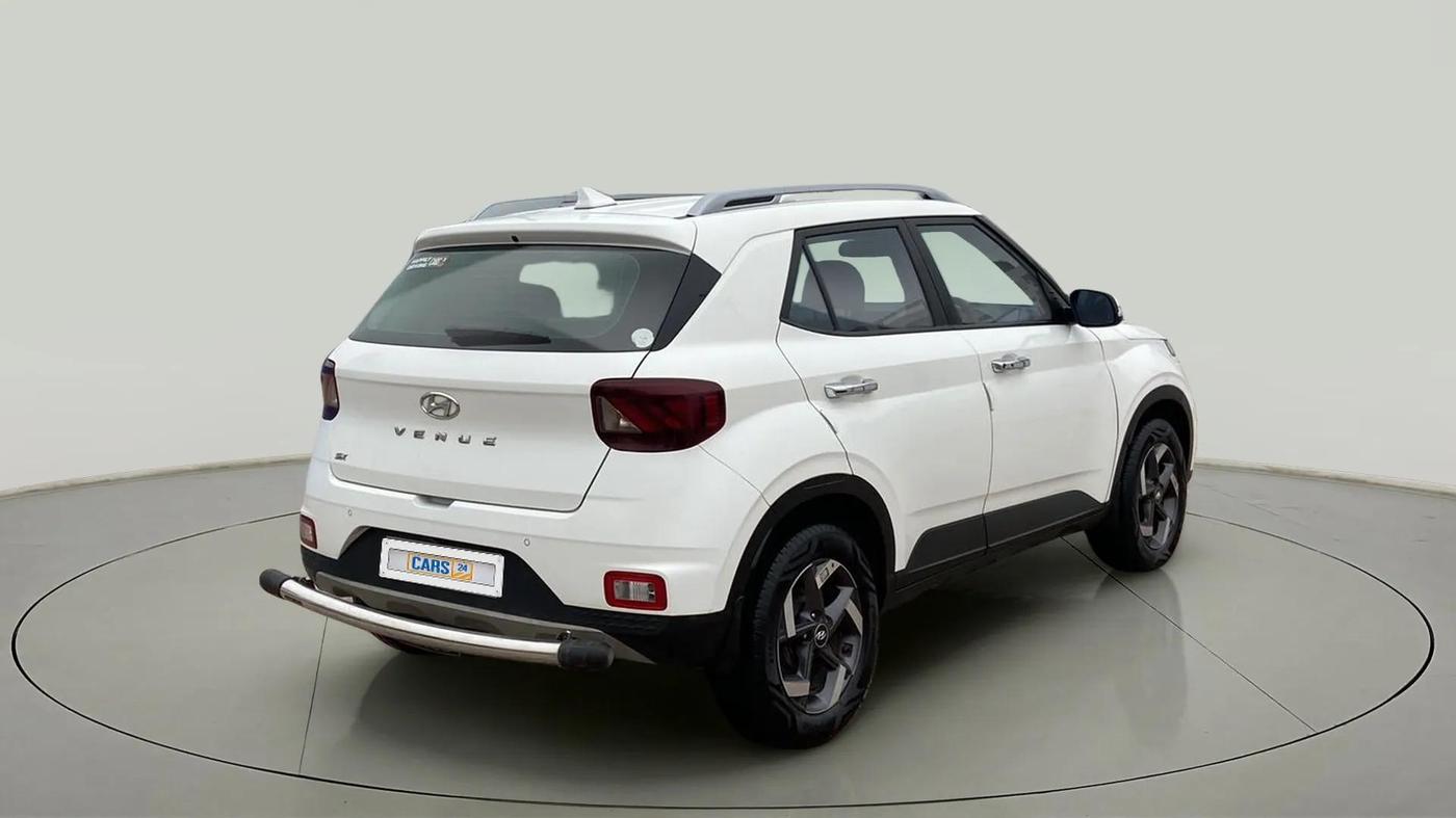 2021 Hyundai VENUE SX 1.5 (O) EXECUTIVE CRDI, Diesel, Manual, 71,607 km, Right Back Diagonal