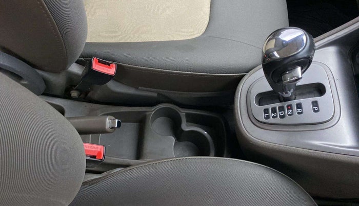 2013 Hyundai i10 SPORTZ 1.2 AT, Petrol, Automatic, 48,598 km, Gear Lever