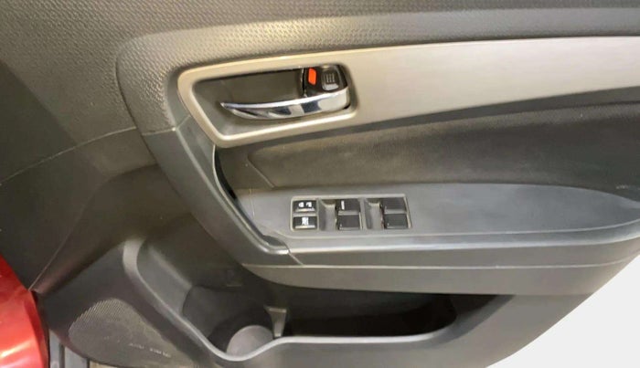 2016 Maruti Vitara Brezza ZDI PLUS DUAL TONE, Diesel, Manual, 97,729 km, Driver Side Door Panels Control
