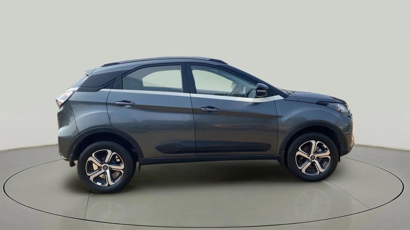 2022 Tata NEXON XZ PLUS PETROL, Petrol, Manual, 21,912 km, Right Side View