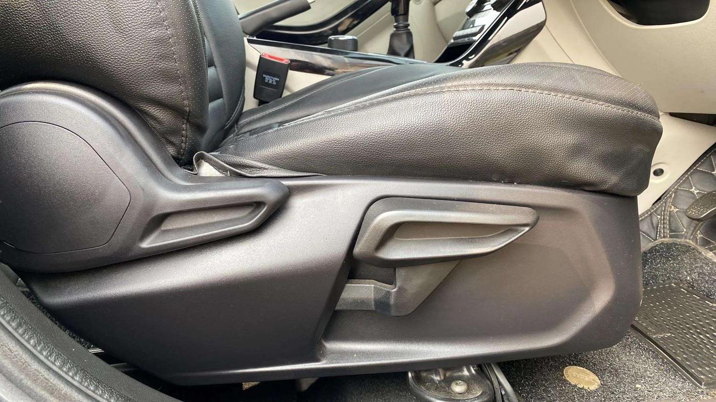 2022 Tata NEXON XZ PLUS PETROL, Petrol, Manual, 21,912 km, Driver Side Adjustment Panel