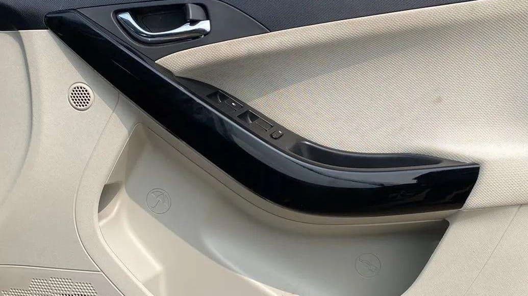 2022 Tata NEXON XZ PLUS PETROL, Petrol, Manual, 21,912 km, Driver Side Door Panels Control