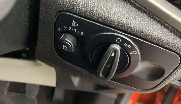 2015 Ford Ecosport TITANIUM 1.5L DIESEL, Diesel, Manual, 39,025 km, Dashboard - Headlight height adjustment not working
