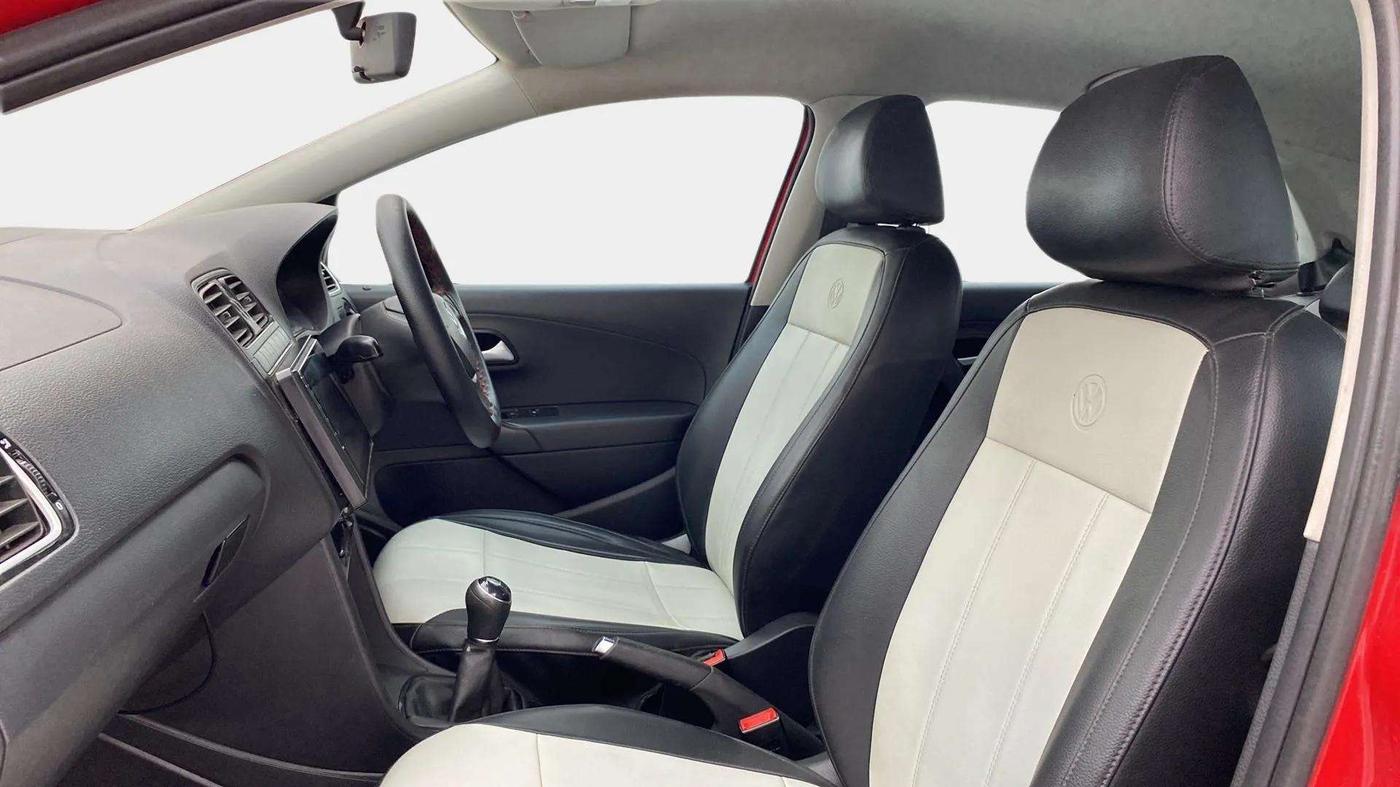 2018 Volkswagen Polo COMFORTLINE 1.0L MPI, Petrol, Manual, 67,043 km, Right Side Front Door Cabin
