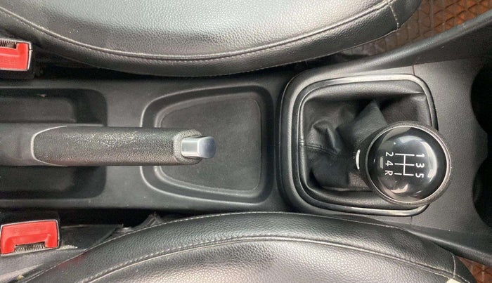 2018 Volkswagen Polo COMFORTLINE 1.0L MPI, Petrol, Manual, 67,043 km, Gear Lever