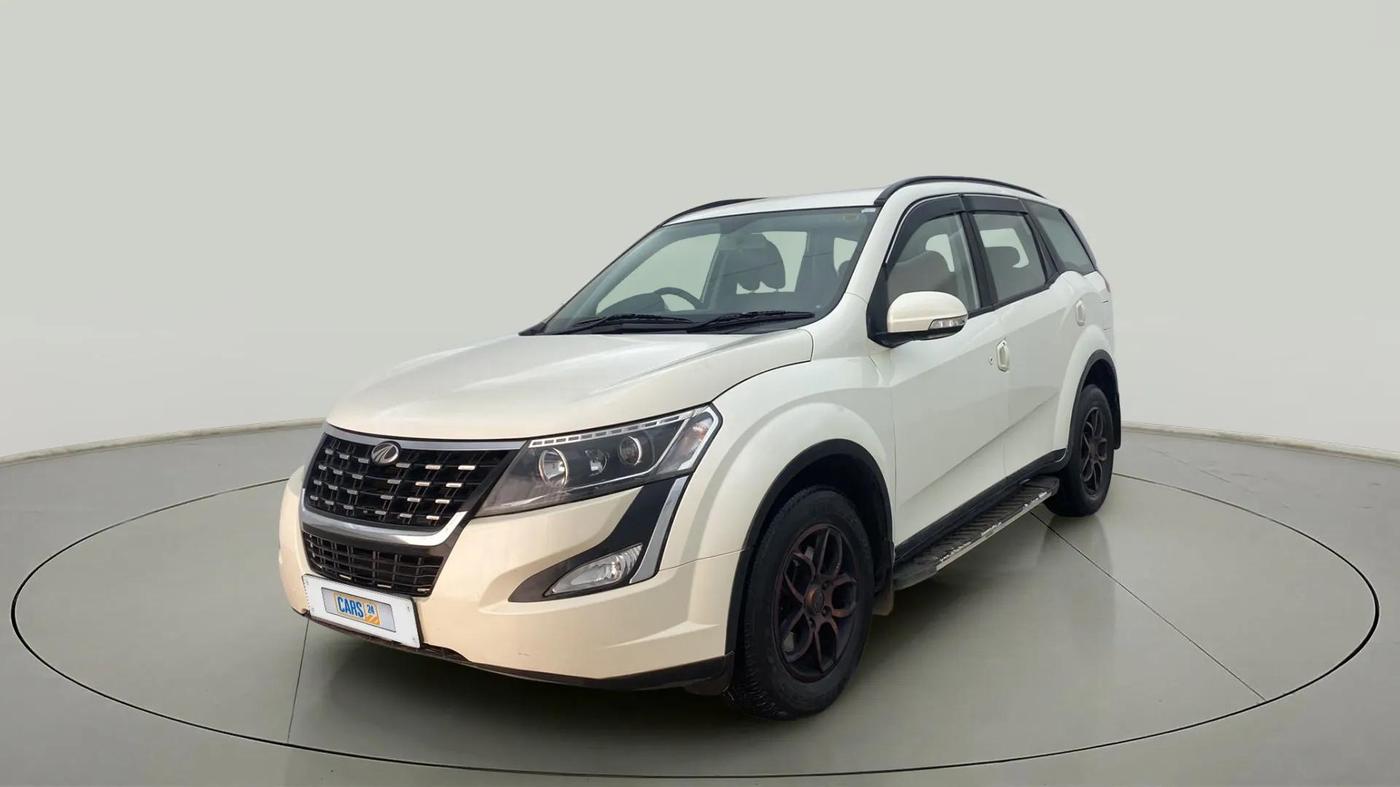 2018 Mahindra XUV500 W7, Diesel, Manual, 53,880 km, Left Front Diagonal