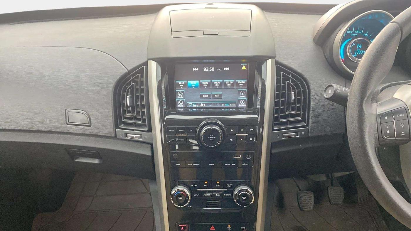 2018 Mahindra XUV500 W7, Diesel, Manual, 53,880 km, Air Conditioner
