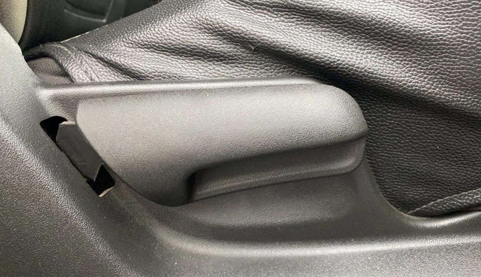 2015 Maruti Swift VXI, Petrol, Manual, 49,976 km, Driver Side Adjustment Panel