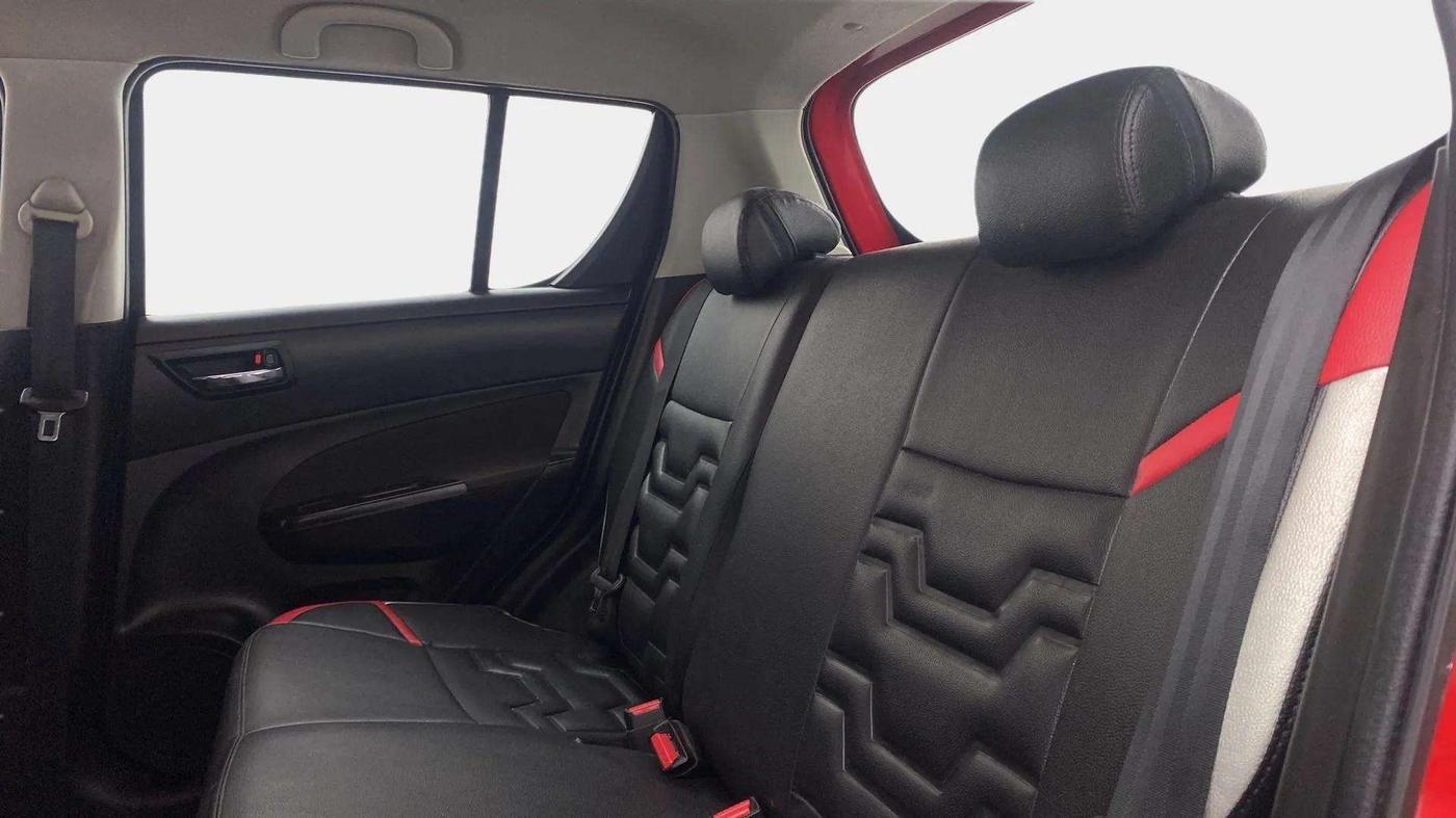 2015 Maruti Swift VXI, Petrol, Manual, 49,976 km, Right Side Rear Door Cabin