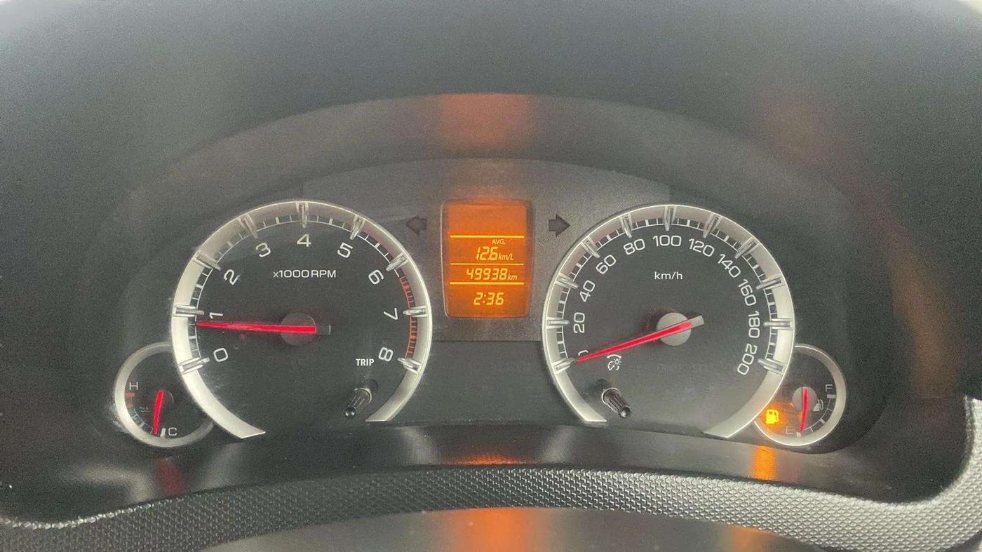 2015 Maruti Swift VXI, Petrol, Manual, 49,976 km, Odometer Image