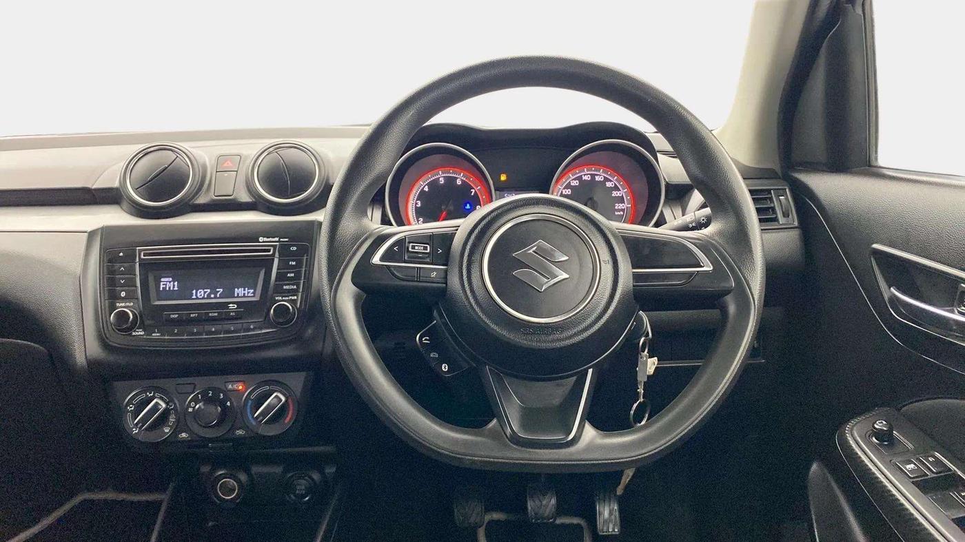 2018 Maruti Swift VXI, Petrol, Manual, 42,485 km, Steering Wheel Close Up