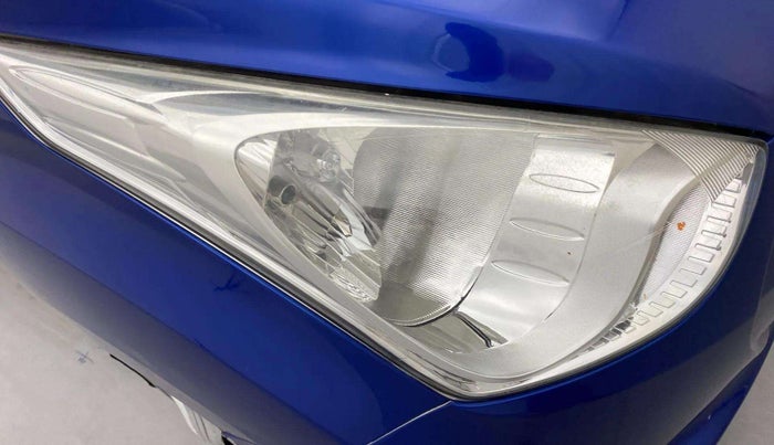 2014 Hyundai Eon ERA +, Petrol, Manual, 40,586 km, Right headlight - Minor scratches