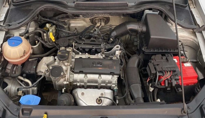 2014 Volkswagen Polo COMFORTLINE 1.2L PETROL, Petrol, Manual, 39,236 km, Open Bonet