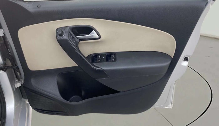 2014 Volkswagen Polo COMFORTLINE 1.2L PETROL, Petrol, Manual, 39,236 km, Driver Side Door Panels Control