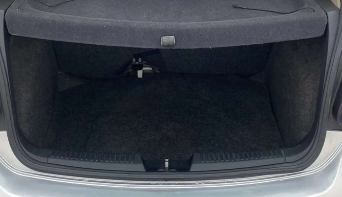 2014 Volkswagen Polo COMFORTLINE 1.2L PETROL, Petrol, Manual, 39,236 km, Boot Inside