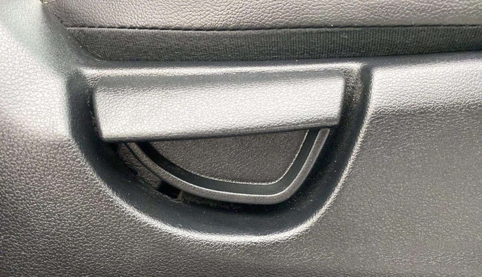 2019 Hyundai NEW SANTRO ERA EXECUTIVE, Petrol, Manual, 24,461 km, Driver Side Adjustment Panel