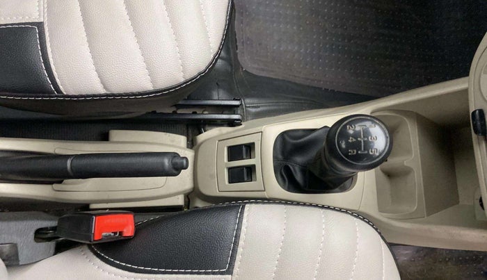 2020 Maruti Alto LXI, Petrol, Manual, 82,444 km, Gear Lever