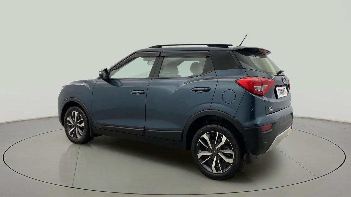 2021 Mahindra XUV300 W8 (O) 1.2 PETROL AMT, Petrol, Automatic, 32,245 km, Left Back Diagonal