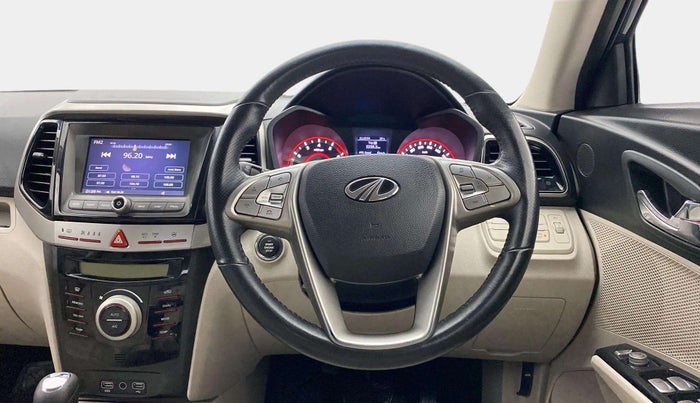 2021 Mahindra XUV300 W8 (O) 1.2 PETROL AMT, Petrol, Automatic, 32,245 km, Steering Wheel Close Up