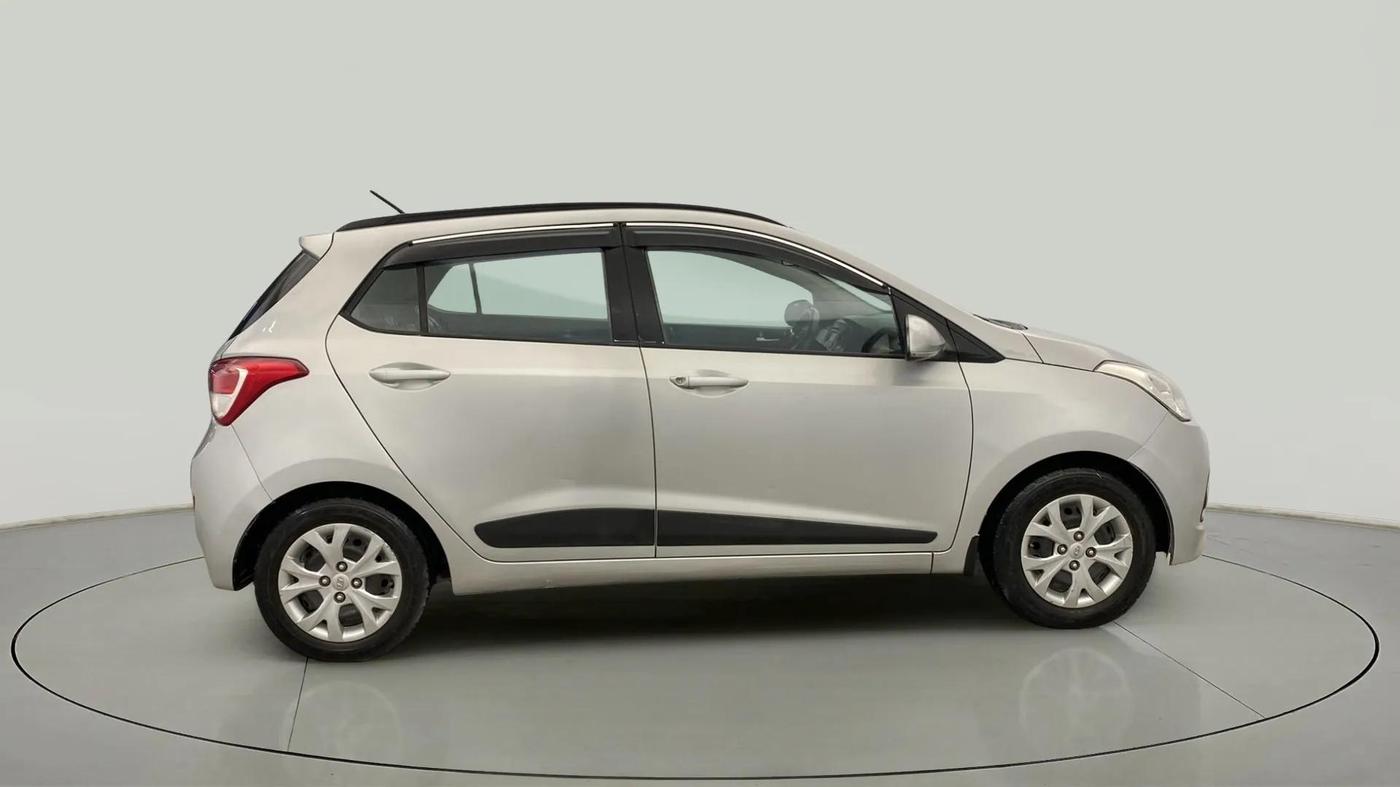 2015 Hyundai Grand i10 SPORTZ 1.2 KAPPA VTVT, CNG, Manual, 88,288 km, Right Side View