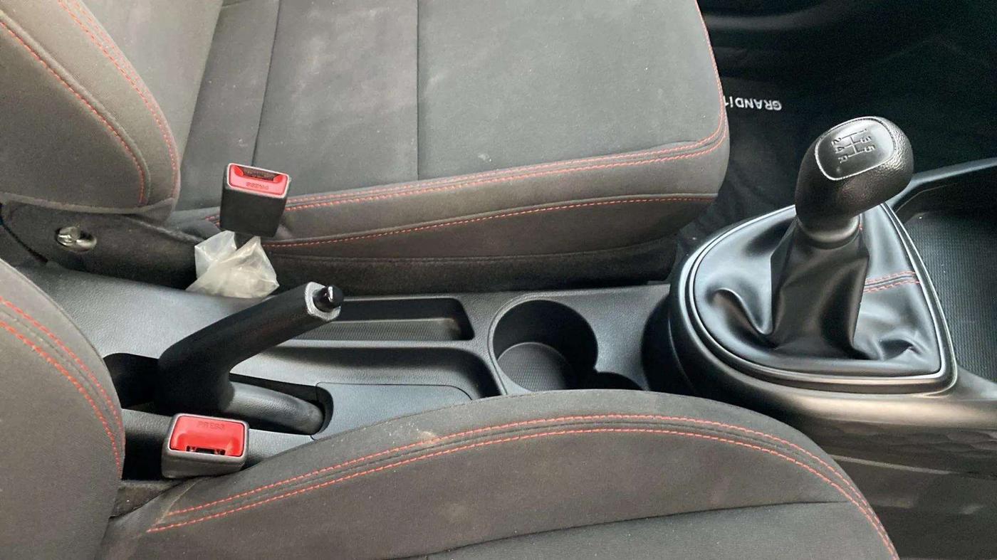 2022 Hyundai GRAND I10 NIOS MAGNA CORPORATE EDITION 1.2 KAPPA VTVT, Petrol, Manual, 29,840 km, Gear Lever