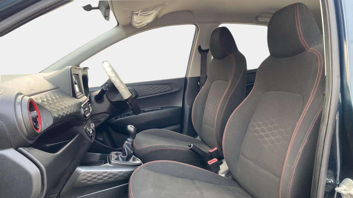2022 Hyundai GRAND I10 NIOS MAGNA CORPORATE EDITION 1.2 KAPPA VTVT, Petrol, Manual, 29,840 km, Right Side Front Door Cabin