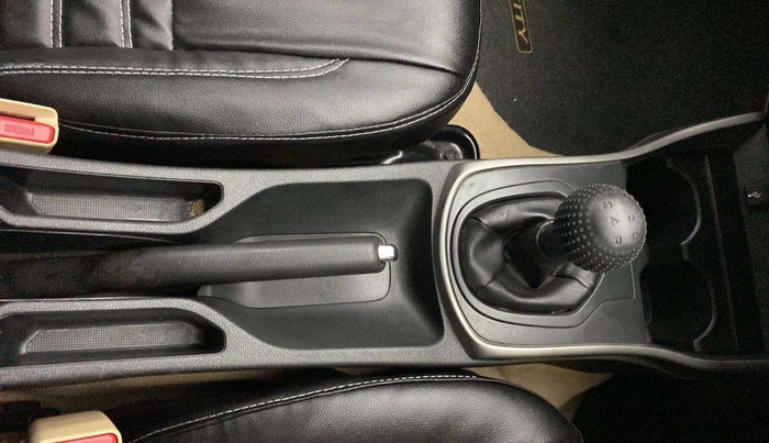 2018 Honda City 1.5L I-VTEC V MT, Petrol, Manual, 39,117 km, Gear Lever
