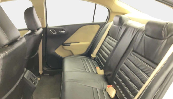 2018 Honda City 1.5L I-VTEC V MT, Petrol, Manual, 39,117 km, Right Side Rear Door Cabin