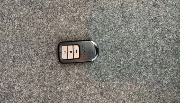 2018 Honda City 1.5L I-VTEC V MT, Petrol, Manual, 39,117 km, Key Close Up