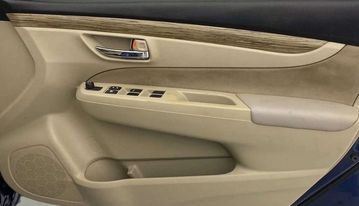 2019 Maruti Ciaz DELTA 1.5 SHVS MT PETROL, Petrol, Manual, 49,002 km, Driver Side Door Panels Control