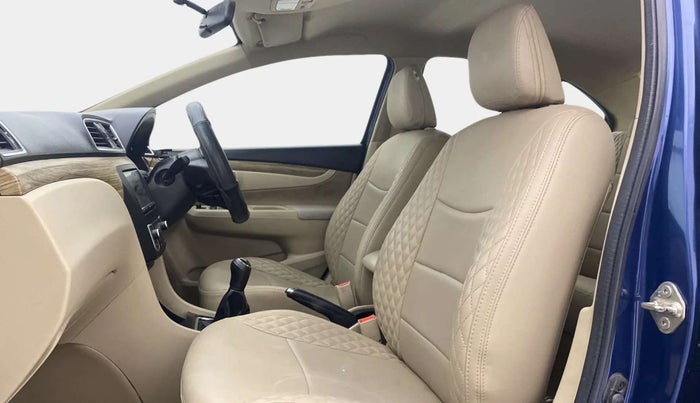 2019 Maruti Ciaz DELTA 1.5 SHVS MT PETROL, Petrol, Manual, 49,002 km, Right Side Front Door Cabin