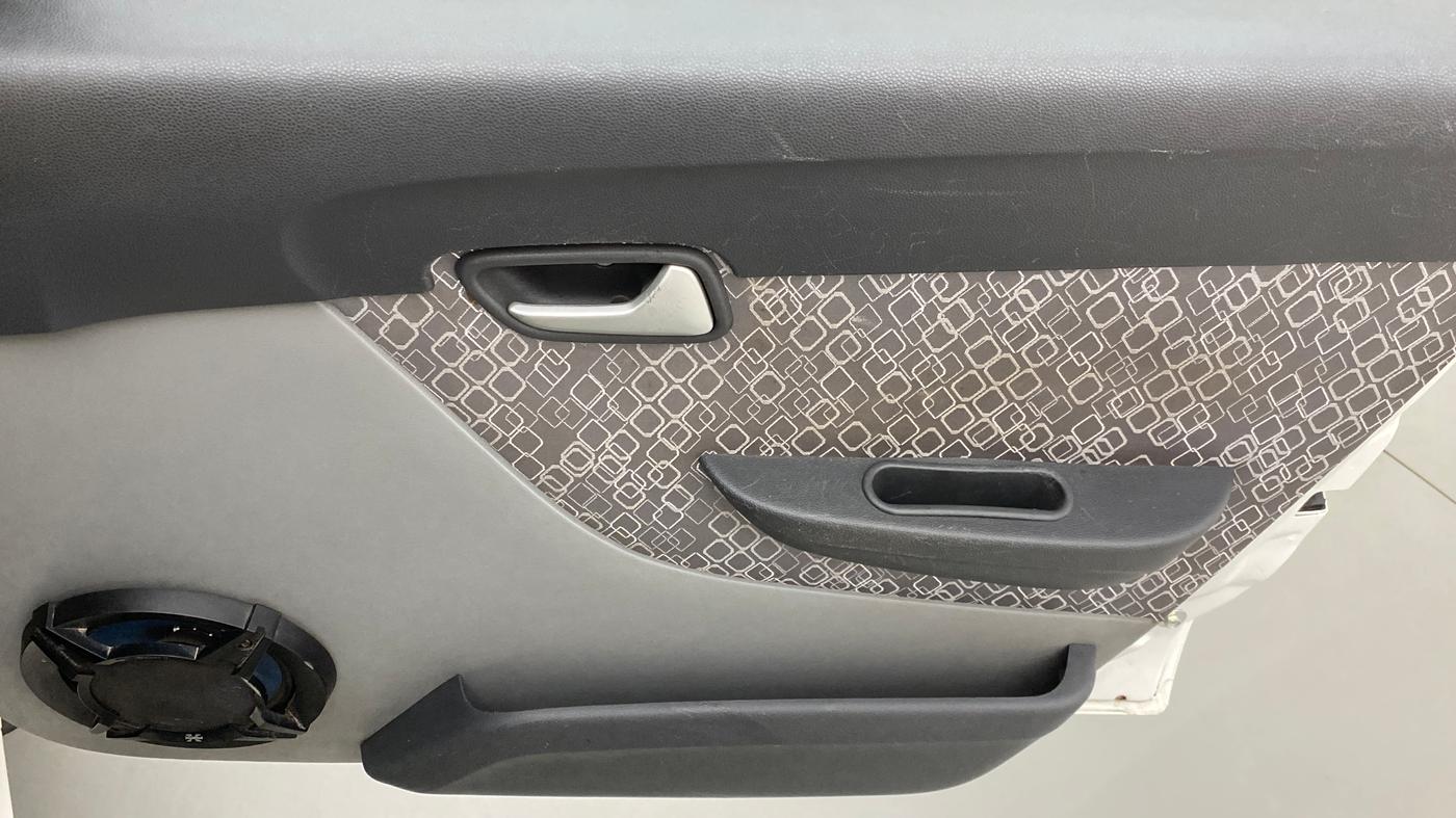 2018 Maruti Alto 800 LXI OPT, Petrol, Manual, 20,521 km, Driver Side Door Panels Control