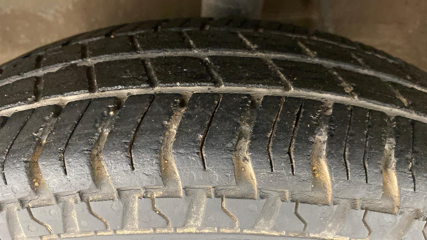 2018 Maruti Alto 800 LXI OPT, Petrol, Manual, 20,521 km, Left Front Tyre Tread