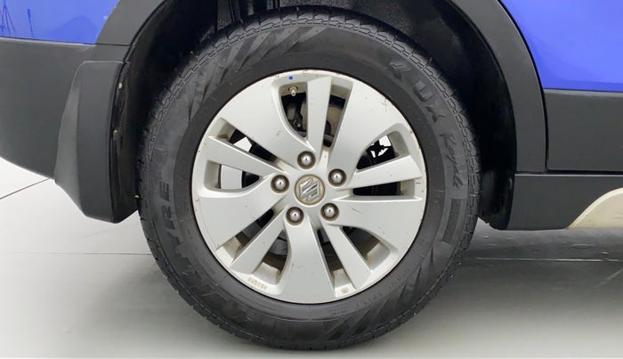 2015 Maruti S Cross ZETA 1.3, Diesel, Manual, 67,163 km, Right Rear Wheel
