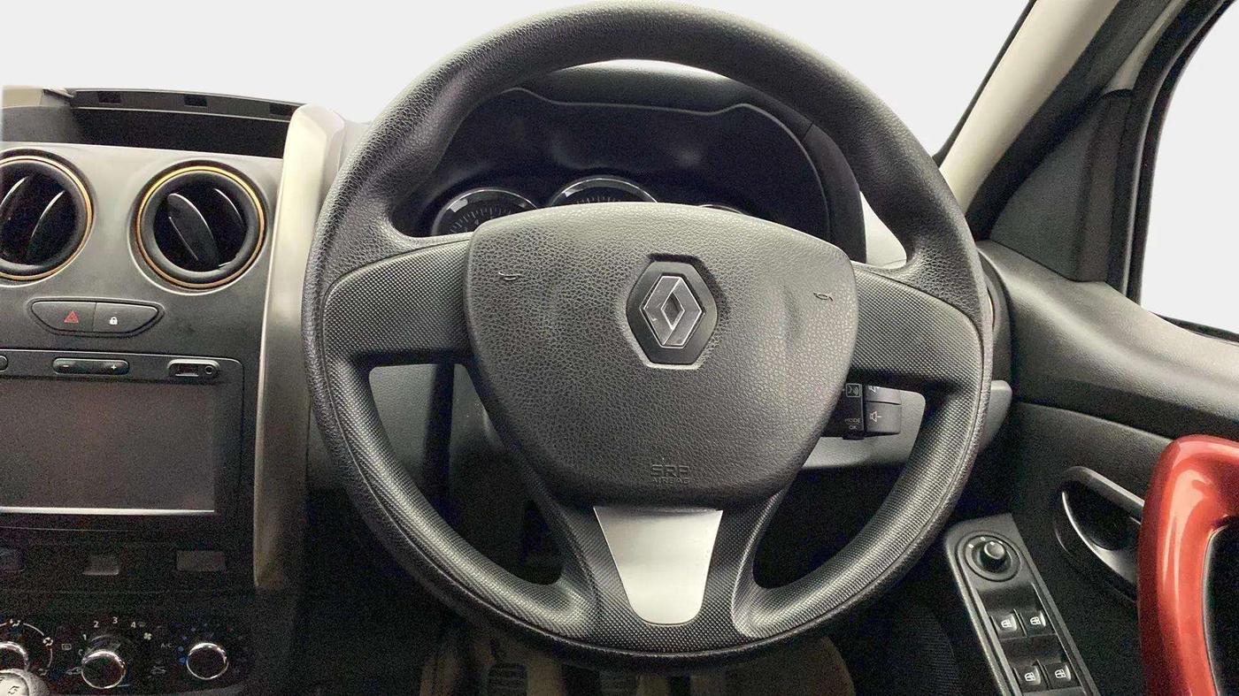 2017 Renault Duster 85 PS RXS MT DIESEL, Diesel, Manual, 58,138 km, Steering Wheel Close Up